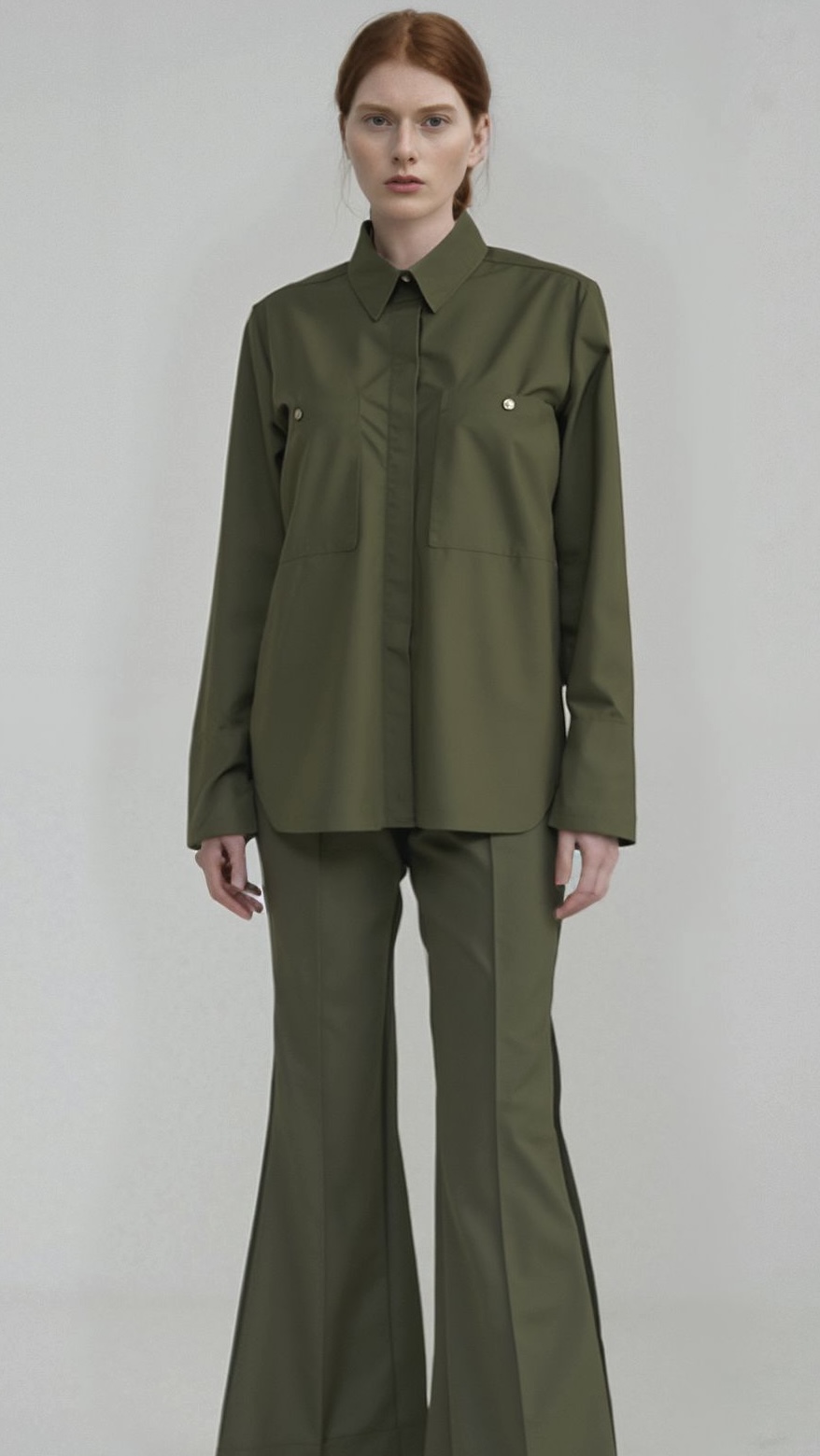 CAMISA RECTA VERDE EN ALGODÓN ORGÁNICO 23CRPCOTCAMISA RECTA BLANCA EN ALGODÓN ORGÁNICO